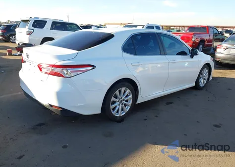2020 Toyota Camry Le из США, поврежденный, VIN 4T1C11AK9LU966405